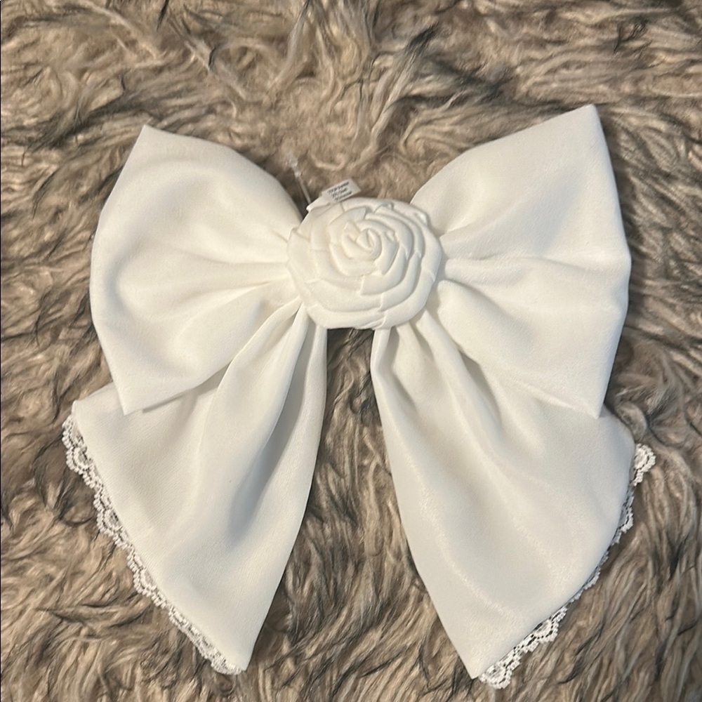 Free People Easy Does It Bow White Clip